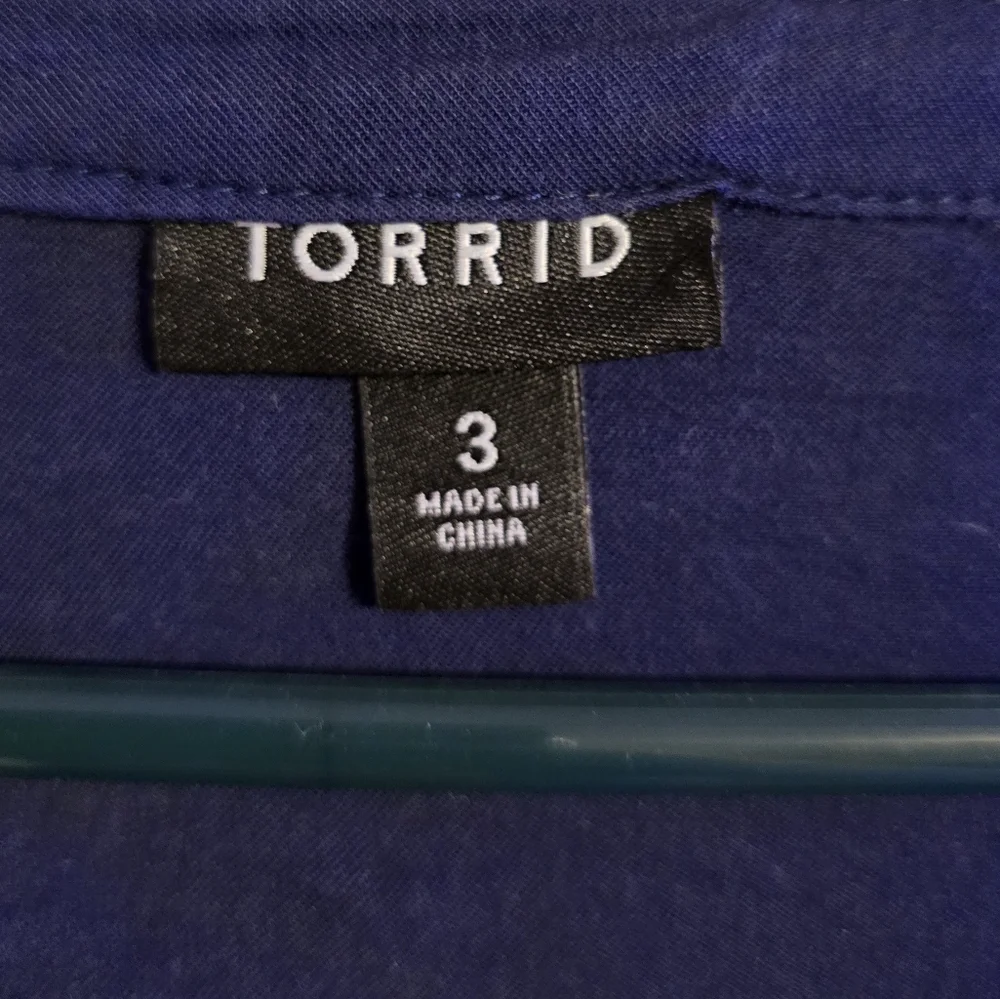 Torrid Blue Tunic with Mandarin Collar and Tie Front - Picture 3 of 3